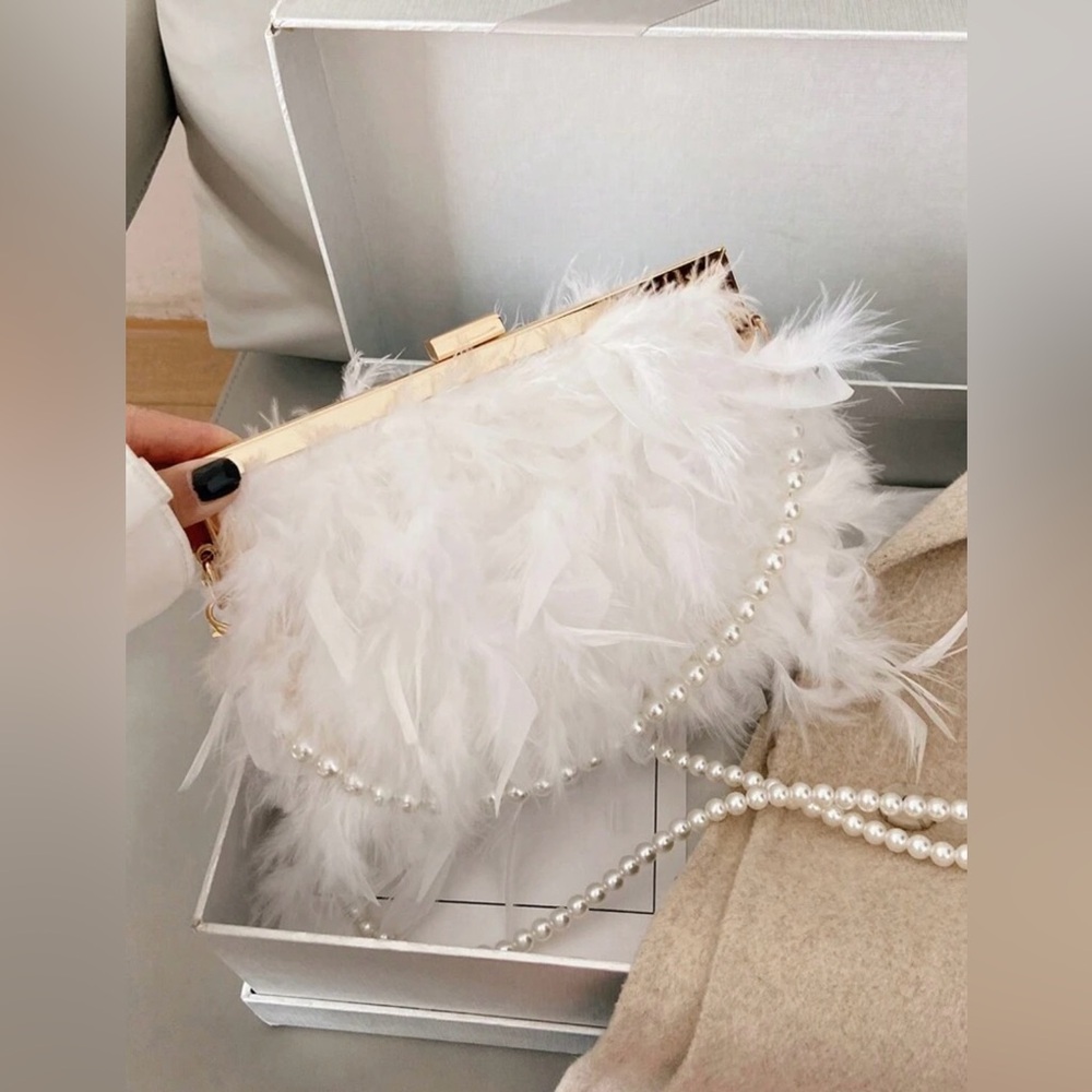 White and Gold Bag with Style and Elegance